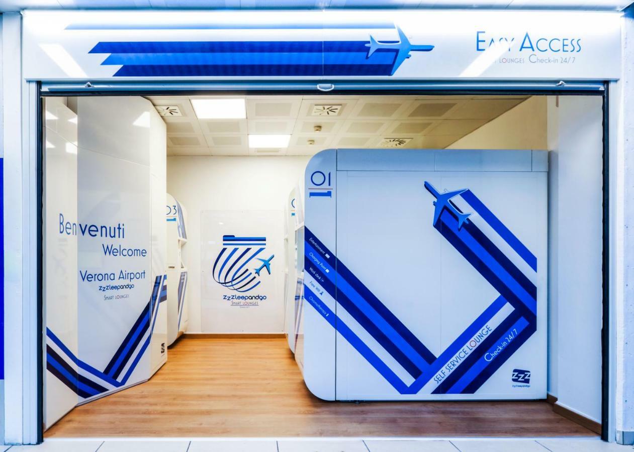 Готель Resting Pods - Zzzleepandgo Vrn Verona Airport Казелле-ді-Соммакампаньа Екстер'єр фото